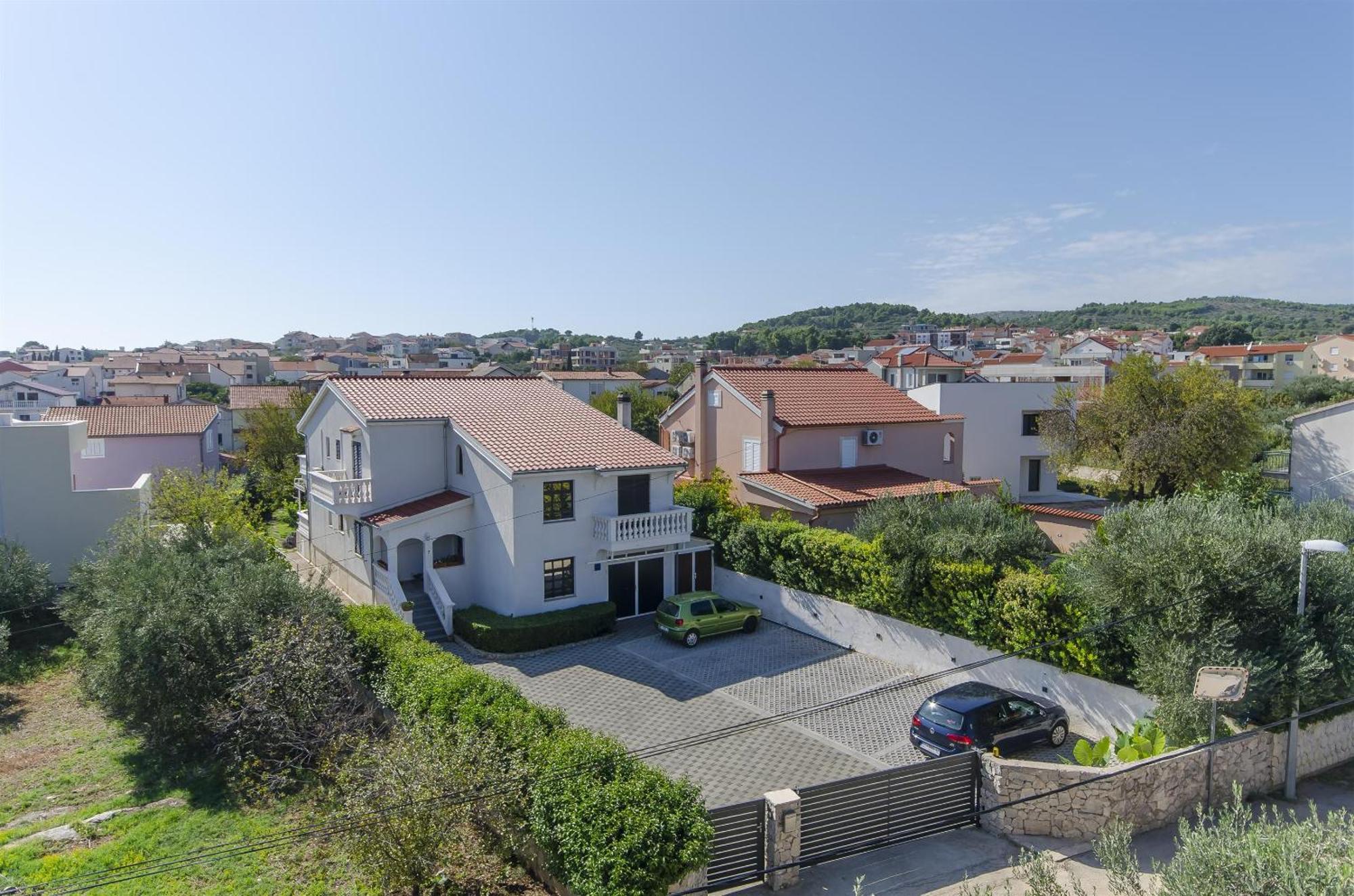 Apartment Tonkica Vodice Ngoại thất bức ảnh